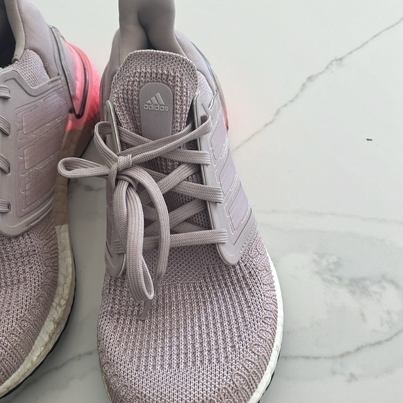 Mauve colored Adidas ultra boost size 8 - Picture 2 of 5